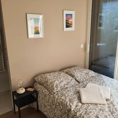 Jolie Parentale, Et Salle D'eau, Avec Son Coin De Verdure A 5 Minutes A Pied Du Centre * בורדו
