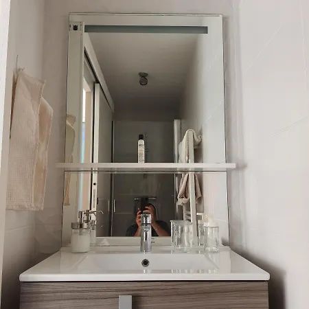 Jolie Parentale, Et Salle D'eau, Avec Son Coin De Verdure A 5 Minutes A Pied Du Centre בורדו